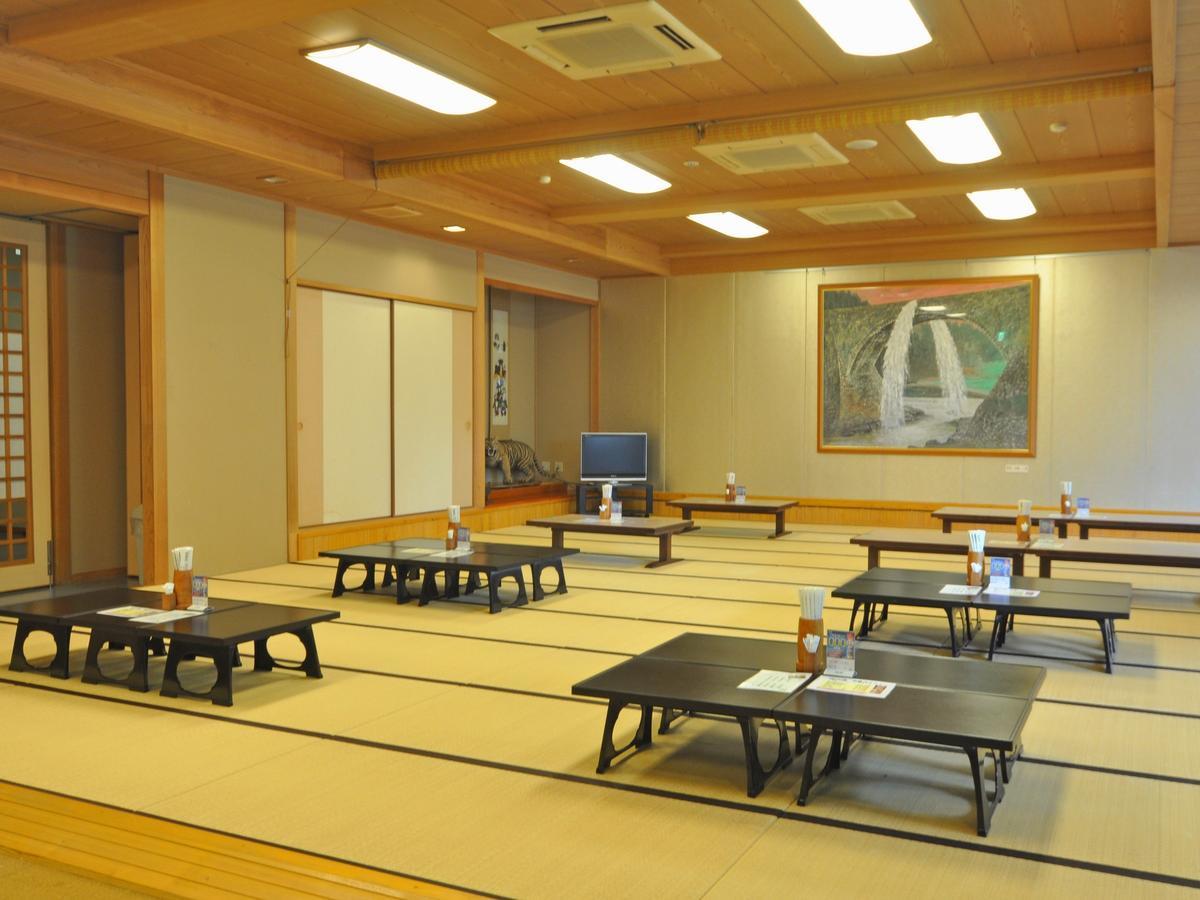 Imperial Resort Tsujun Sanso Kamimashiki Eksteriør billede